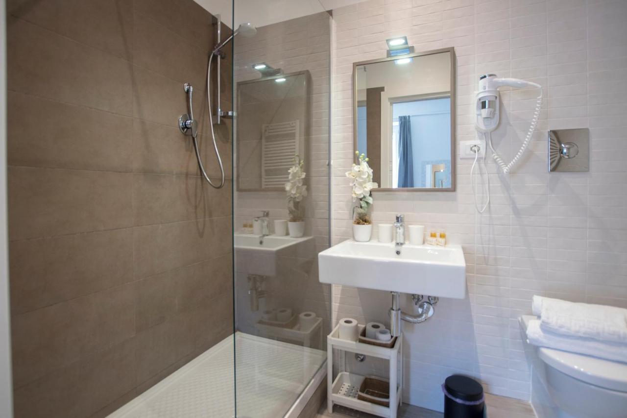 Raffaela'S Suite & Rooms Vatican Guest House Rome Exterior photo